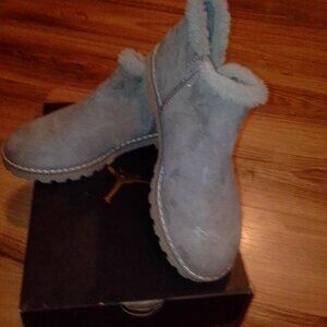 Women's Suede Boots